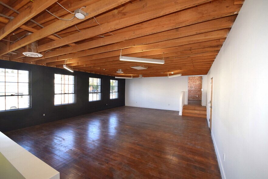 More Photos Of 2210 W Temple St, Los Angeles Warehouse For Sale