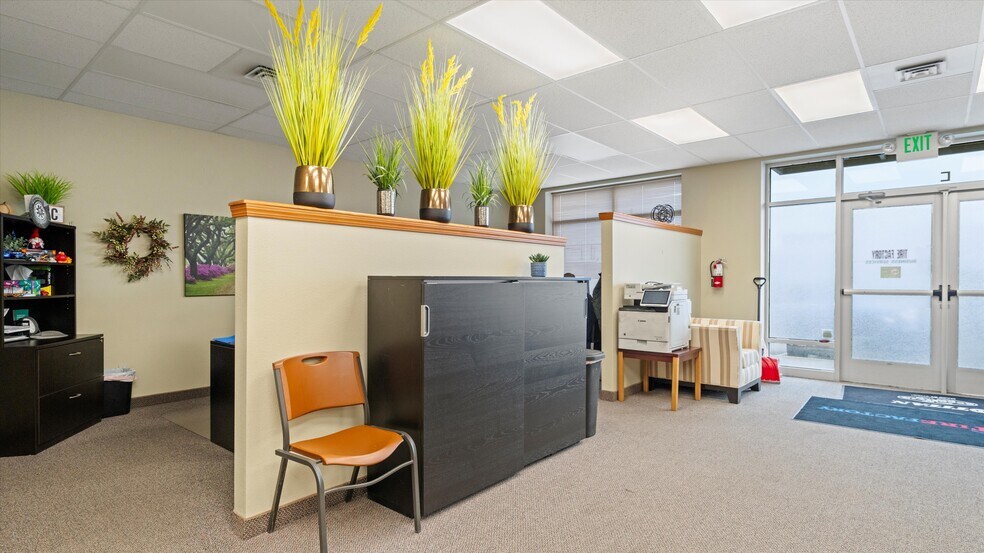 More Photos Of 8318 Gage Blvd, Kennewick Storefront Retail Office For Sale