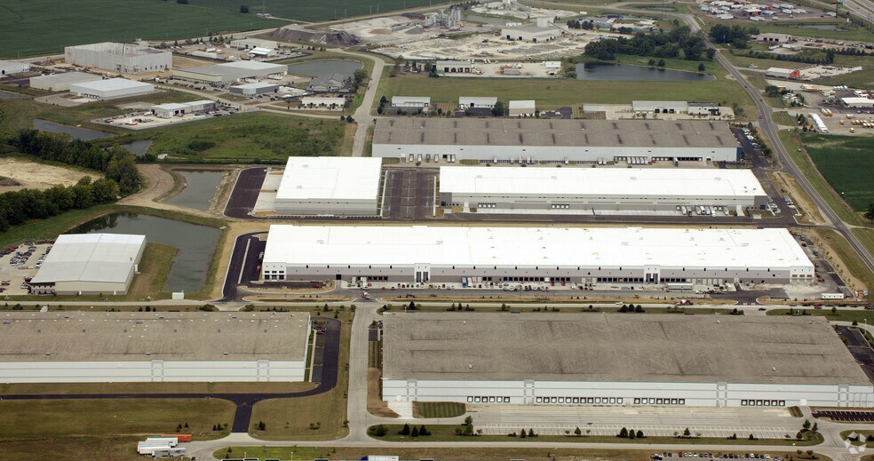 More Photos Of 4820 S Indianapolis Rd, Whitestown Distribution For Lease