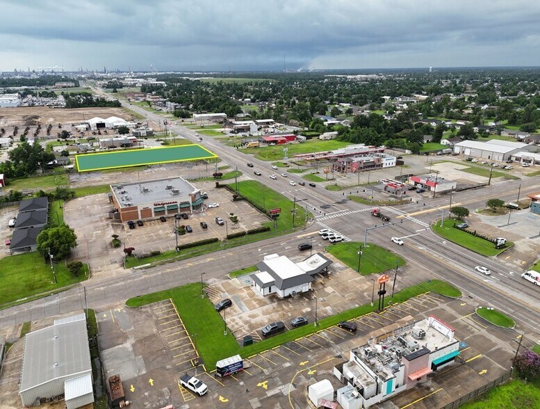 More Photos Of 1500 Cities Service Hwy, Sulphur Auto Repair For Lease