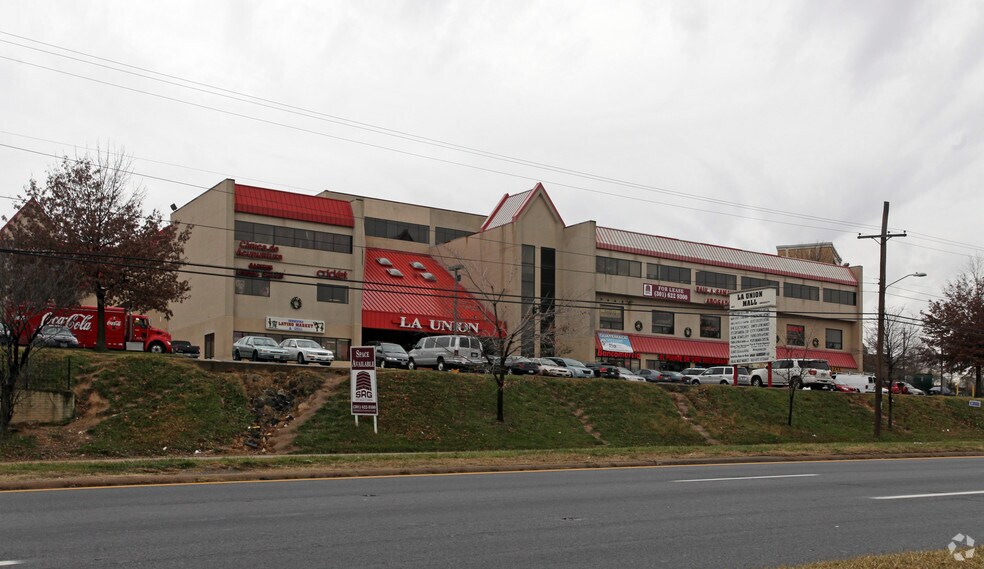More Photos Of 1401 University Blvd E, Hyattsville Storefront For Lease