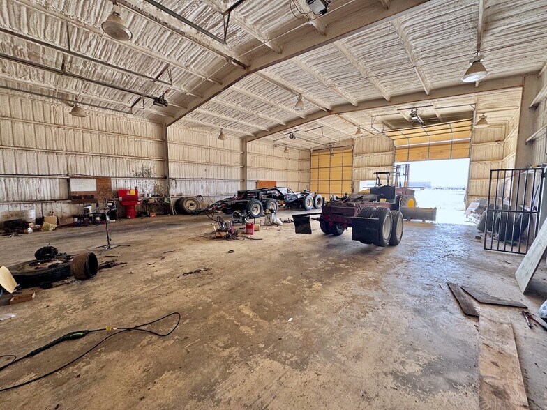 More Photos Of 101 Rancho Grande, Floresville Service For Sale