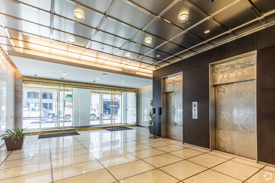More Photos Of 319 SW Washington St, Portland Office For Sale