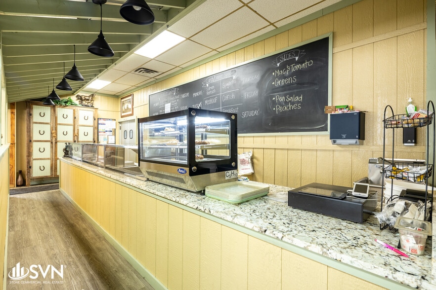 More Photos Of 409 N Main St, Nicholasville Restaurant For Sale