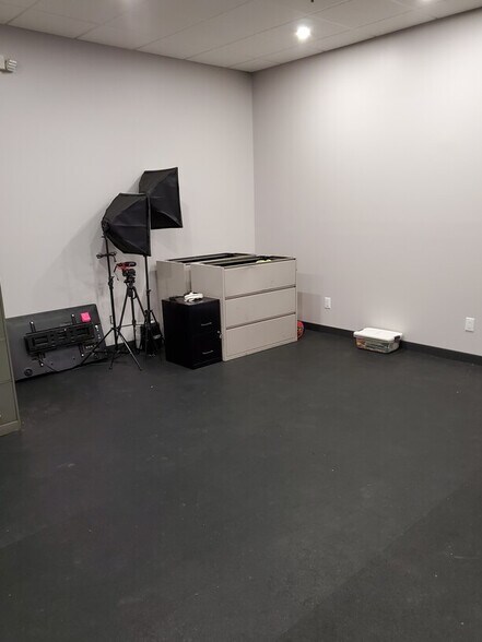 More Photos Of 4312 Republic Ct, Concord Warehouse For Lease