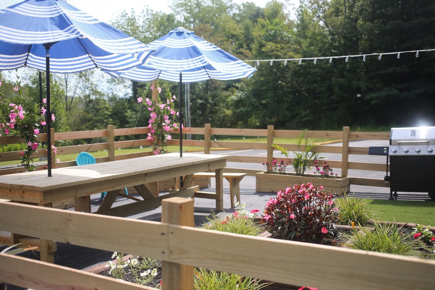 More Photos Of 1798 S Wilderness Rd, Mount Vernon Hotel For Sale