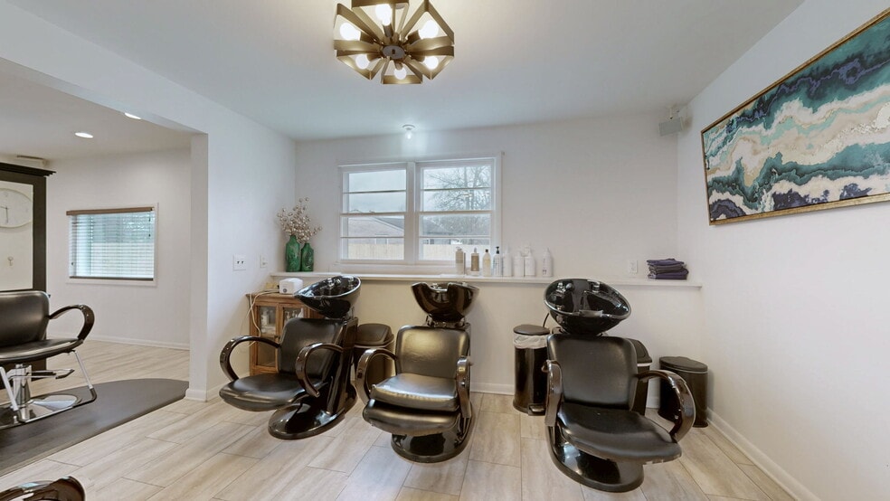 More Photos Of 2898 Elm Hill Pike, Nashville Office Residential For Sale