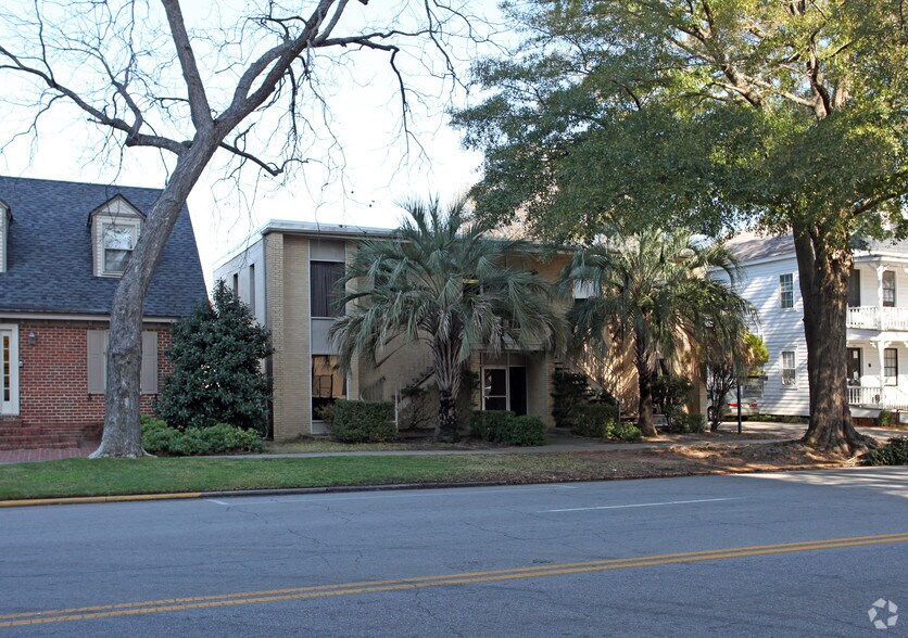 More Photos Of 1413 Calhoun St, Columbia Office For Lease