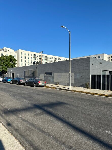 More Photos Of 1160 N Las Palmas Ave, Los Angeles Loft Creative Space For Lease