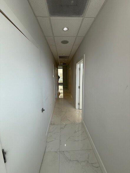 More Photos Of 2434-2438 E Las Olas Blvd, Fort Lauderdale Storefront Retail Office For Lease