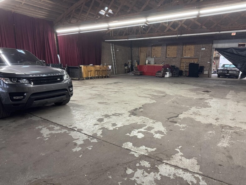 More Photos Of 4519 W Lake St, Chicago Warehouse For Sale