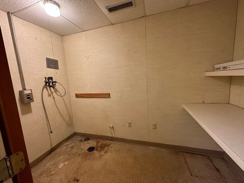 More Photos Of 2630 E Chestnut Ave, Vineland Medical For Sale