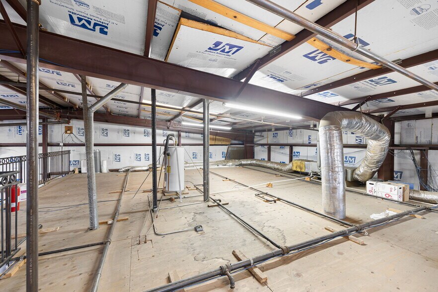 More Photos Of 13410 Waco St, Baldwin Park Manufacturing For Lease