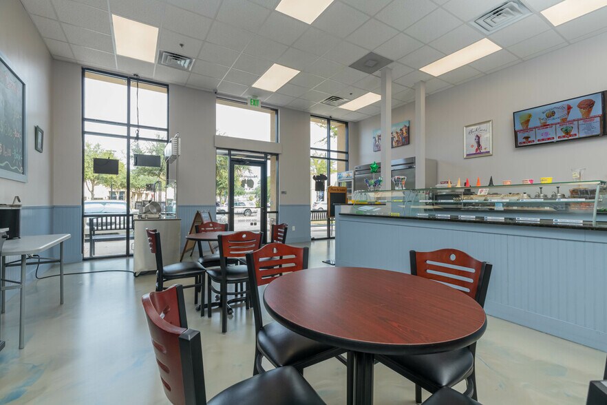 More Photos Of 2219 County Road 220, Middleburg General Retail For Sale