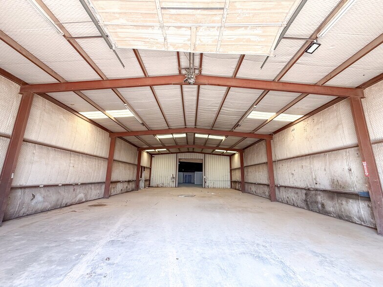 More Photos Of 7007 County 1283 Rd, Odessa Warehouse For Lease