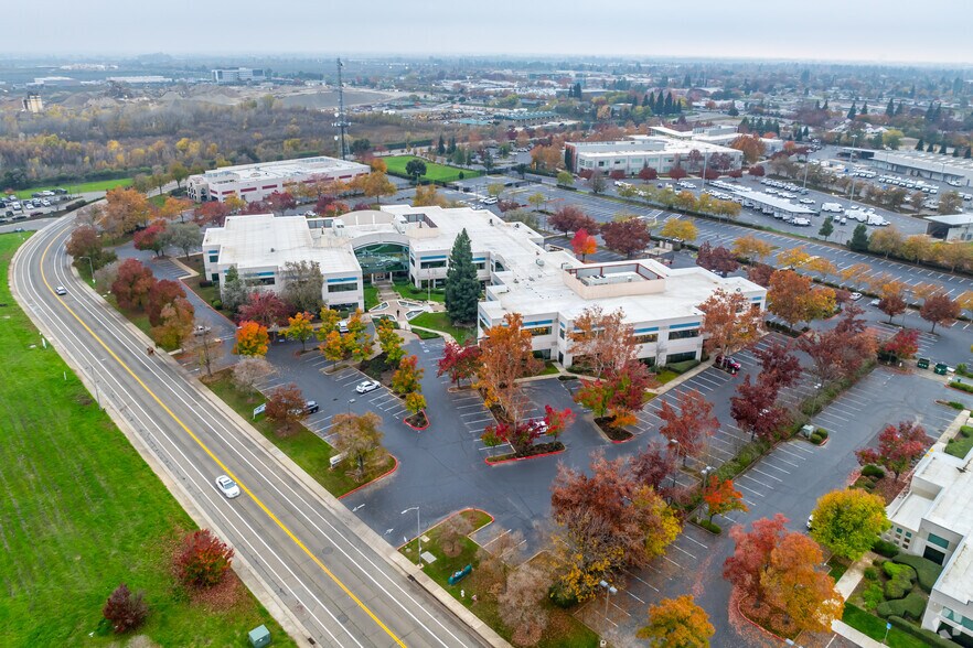 More Photos Of 10000 Goethe Rd, Sacramento Office For Sale