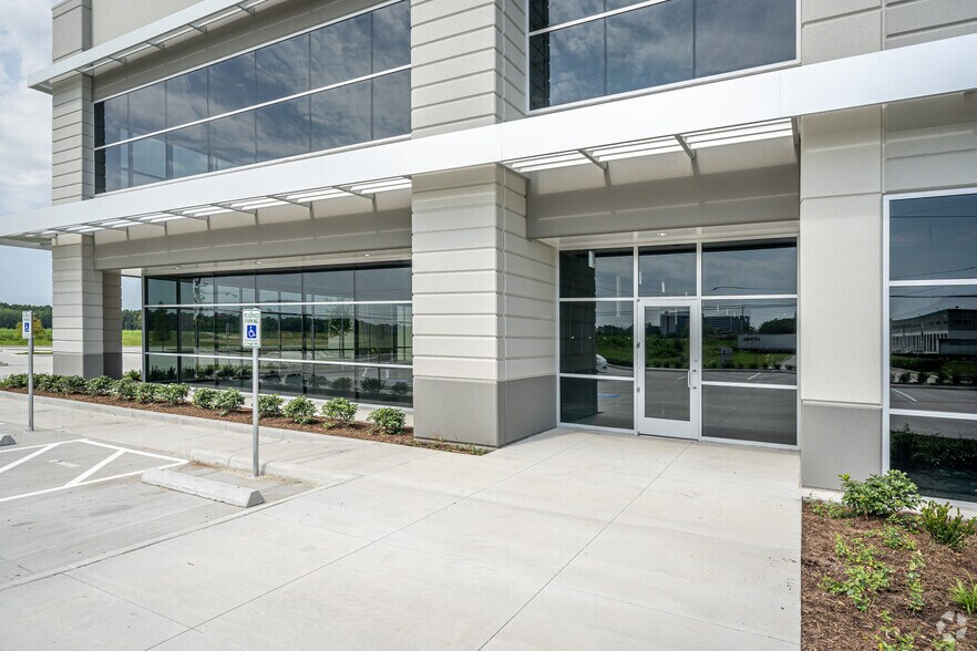 More Photos Of Milner Rd, Houston Unknown For Lease