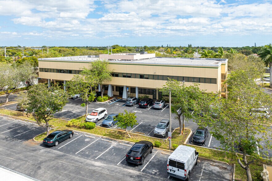 More Photos Of 4577 N Nob Hill Rd, Sunrise Office For Lease