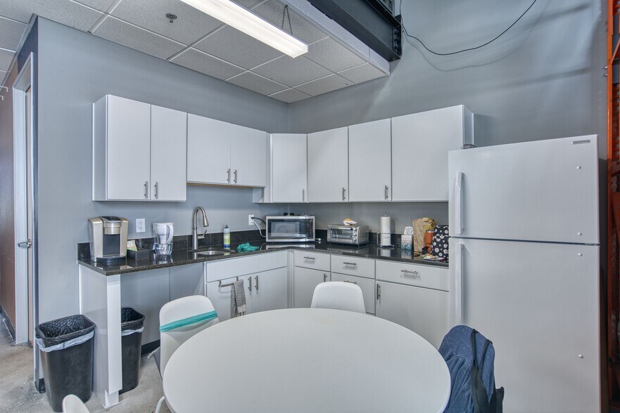 More Photos Of 12170 Tejon St, Westminster Research And Development For Sale