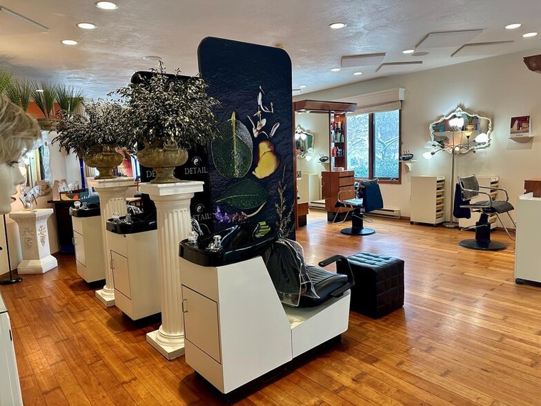 More Photos Of 7828 Highway 42, Egg Harbor Storefront For Sale