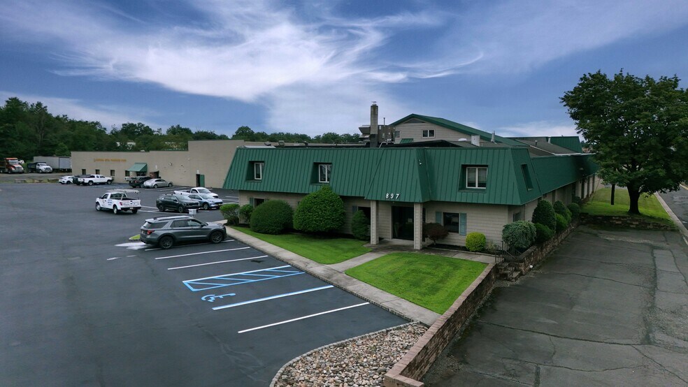 More Photos Of 897 South Ave, Middlesex Warehouse For Lease