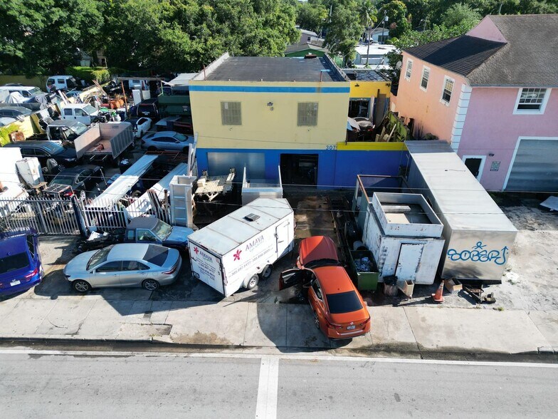 More Photos Of 3071 NW 54th St, Miami Warehouse For Sale
