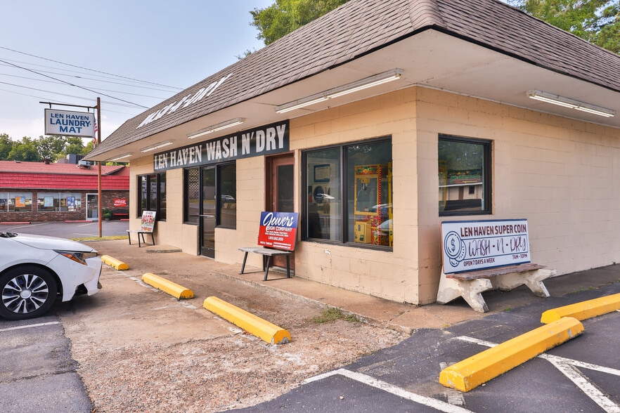 More Photos Of 551 Elm St, Martin Hotel For Sale