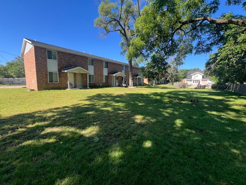 More Photos Of 863 Lincoln Ave, Holland Apartments For Sale