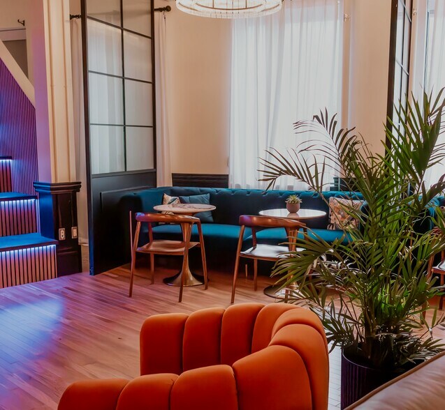 More Photos Of 14 Erb St W, Waterloo Coworking Space