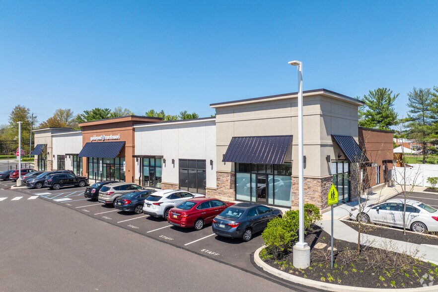 Primary Photo Of 467 Sumneytown Pike, North Wales Unknown For Lease