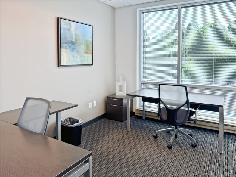 More Photos Of 10200 Forest Green Blvd, Louisville Coworking Space