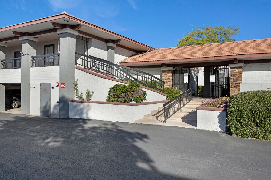 More Photos Of 2942 N 24th St, Phoenix Office For Sale