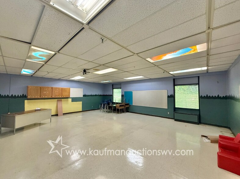 More Photos Of 410 Kennedy St, Elkins Schools For Sale