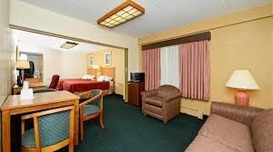 More Photos Of 520 Highway 10 SE, Saint Cloud Hotel For Sale