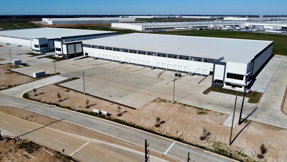 More Photos Of 30844 Kingsland Blvd, Brookshire Distribution For Sale