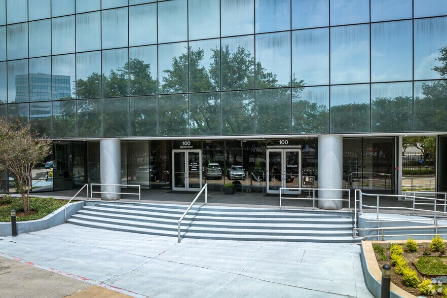 More Photos Of 100 Glenborough Dr, Houston Office For Lease
