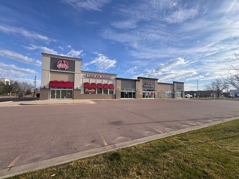 More Photos Of 4200-4300 W Empire Pl, Sioux Falls Storefront For Sale