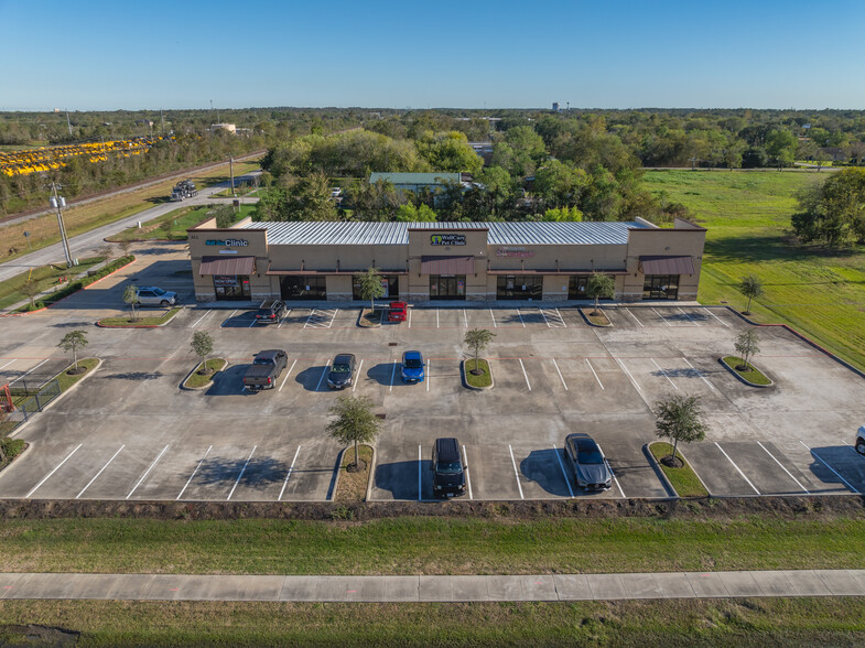 Primary Photo Of 451 Fm 646 Rd E, Dickinson Storefront Retail Office For Lease