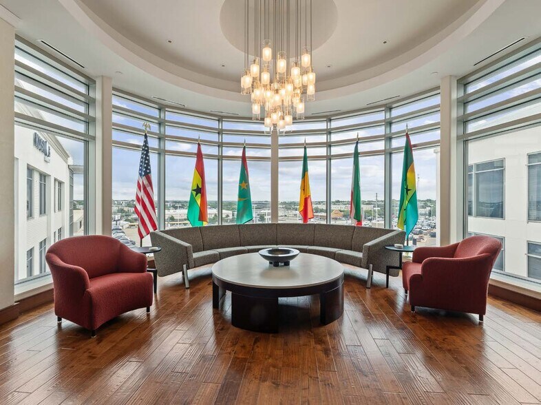 More Photos Of 8180 Park Ln, Dallas Office For Lease