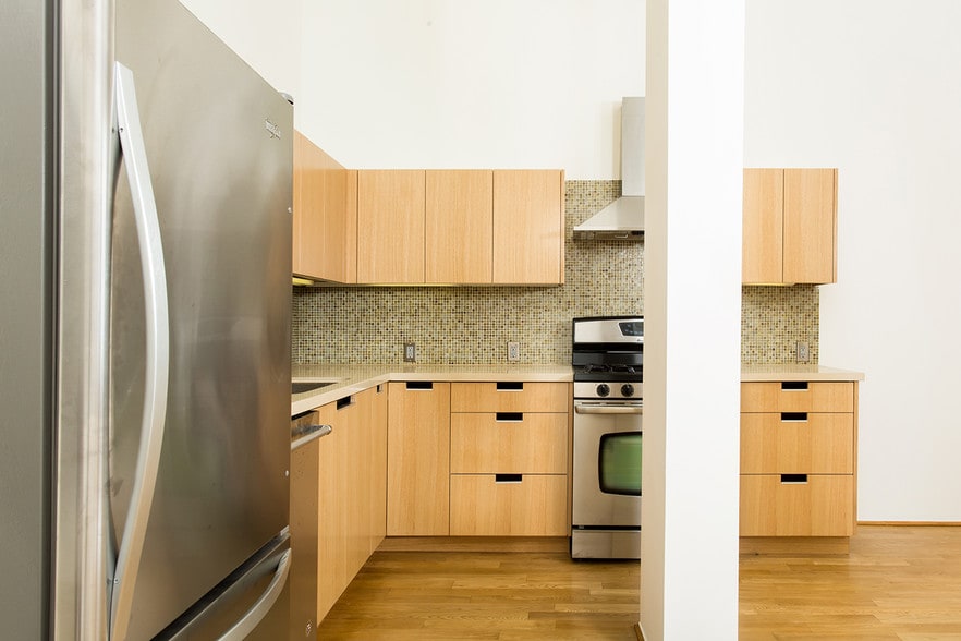 More Photos Of 8 Brooks Ave, Venice Apartments For Lease
