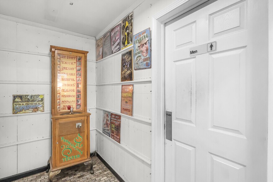 More Photos Of 500 Buff Blvd, Summerton General Retail For Sale