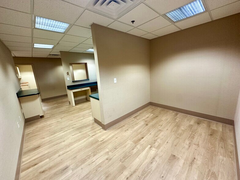 More Photos Of 534-548 Avenue E, Bayonne Office For Sale