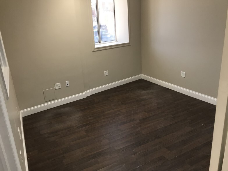 More Photos Of 192-08 Jamaica Ave, Hollis Office For Lease