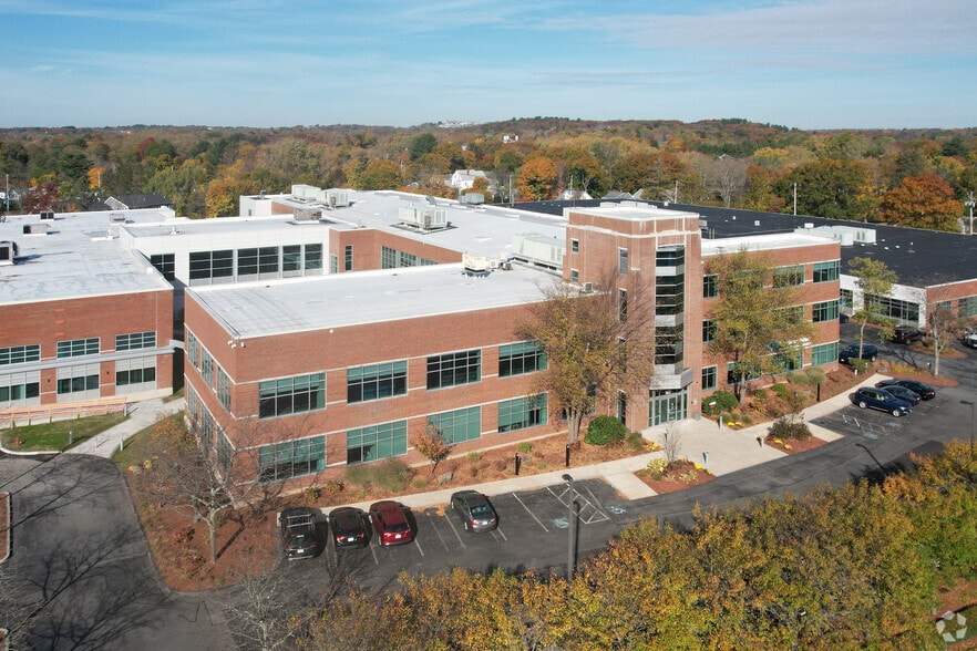 More Photos Of 75 Sylvan St, Danvers Unknown For Lease