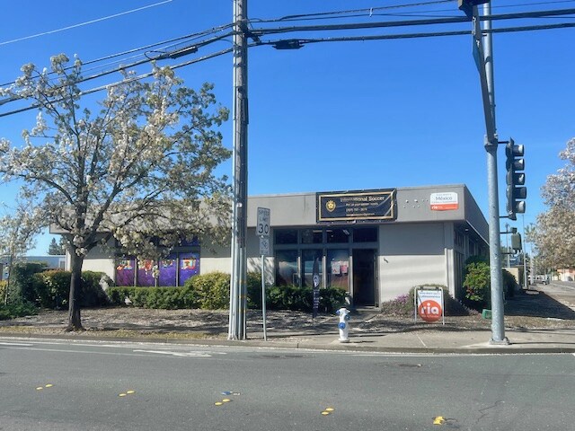 More Photos Of 1800 Piner Rd, Santa Rosa Warehouse For Sale