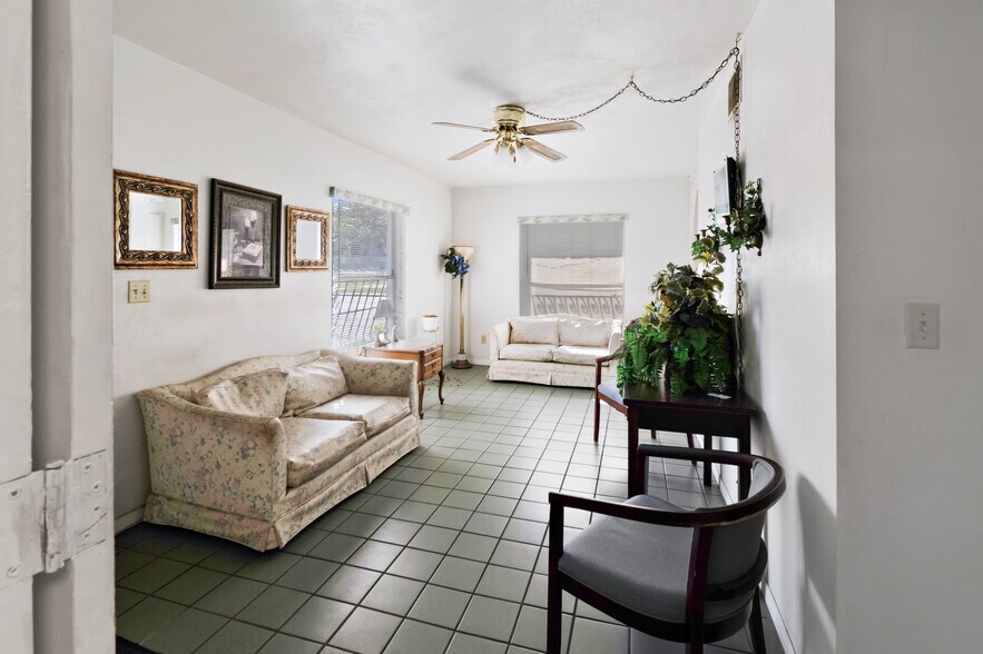 More Photos Of 1940 Dr Martin Luther King Jr St S, Saint Petersburg Specialty For Sale