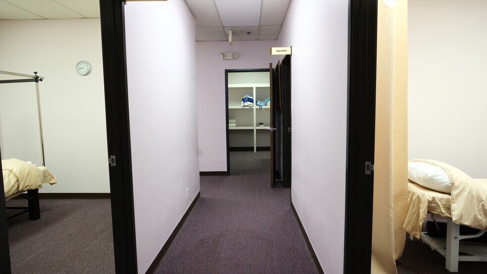 More Photos Of 6180 Riverside Dr, Chino Storefront Retail Office For Lease