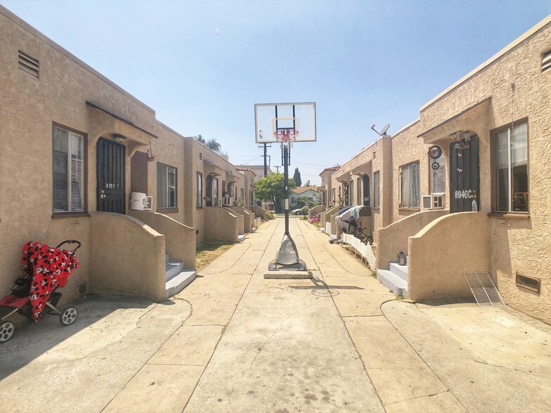 More Photos Of 8946 Evergreen Ave, South Gate Apartments For Sale