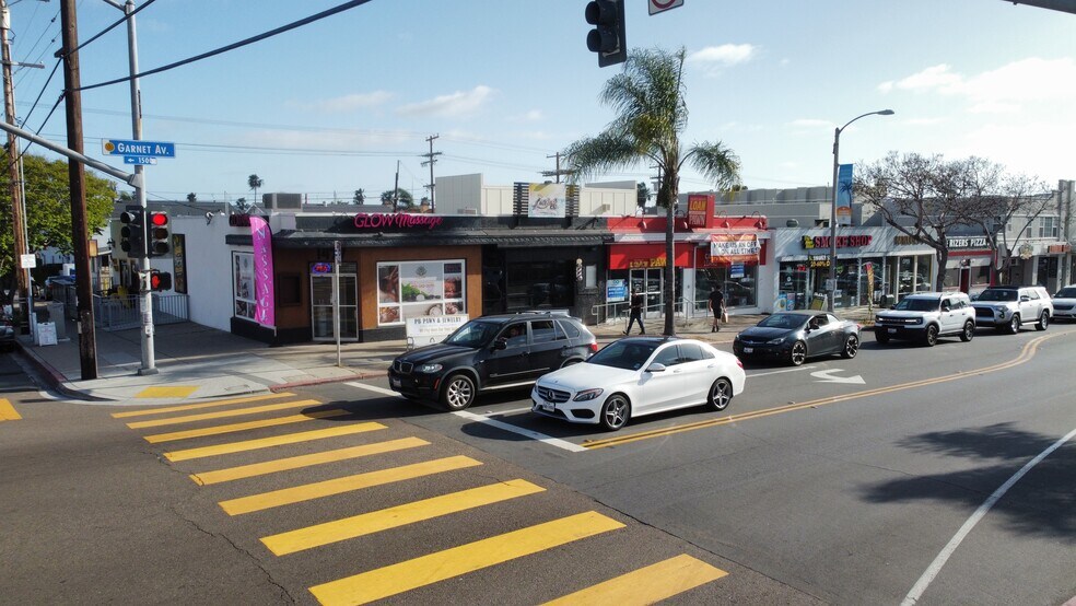 More Photos Of 1471-1477 Garnet Ave, San Diego Storefront For Lease