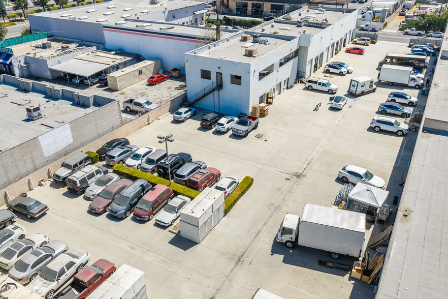 More Photos Of 127-129 S 8th Ave, La Puente Warehouse For Sale